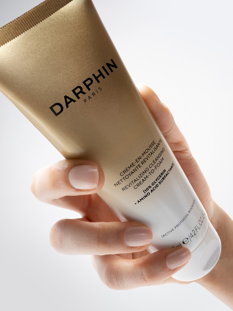 Revitalizing Cleansing Cream-to-Foam The high-performance, rich cleansing cream transforms into a dense micro-foam to sweep away impurities while helping strengthen the skin barrier.